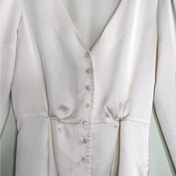 J. Crew Satin Crepe Long Sleeve V-neck Button Down Peplum Top Size 6 - Picture 5 of 9
